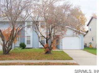 108 Mill Dr, O'Fallon, IL 62269