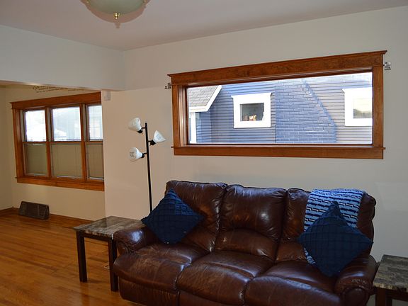 4th image of 3404 Avenue B