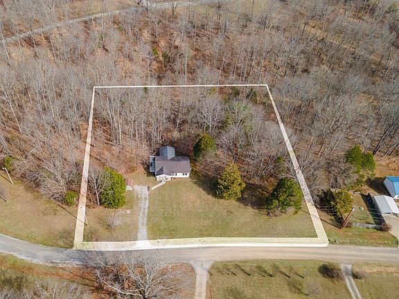2nd image of 2640 Winding Way Rd