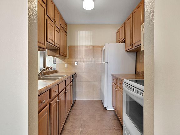 4th image of 4336 Norman Dr SE