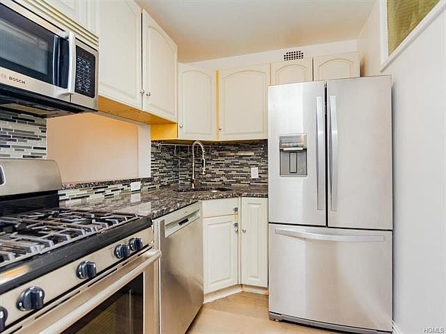 1st image of 579 W 215th St APT 2E