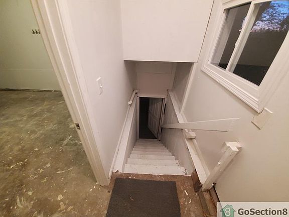 4th image of 10508 E 40th St #B