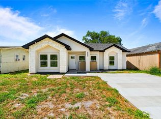 624 W Johnston Ave, Kingsville, TX 78363