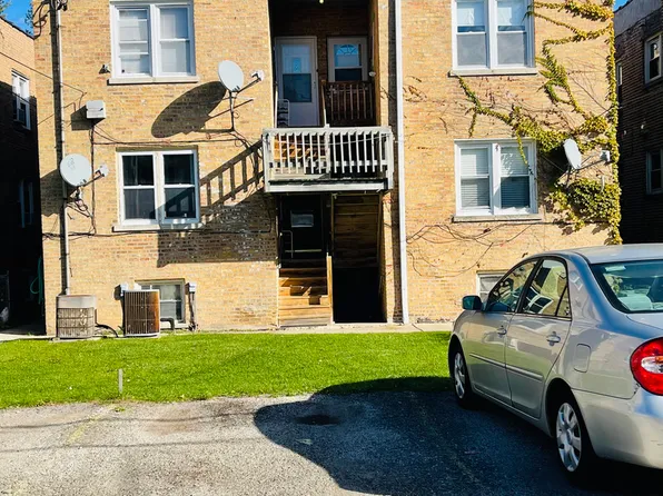 5528 N Kimball Ave #2S, Chicago, IL 60625