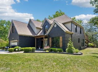 704 Blue Dun Ct, Pigeon Forge, TN 37863