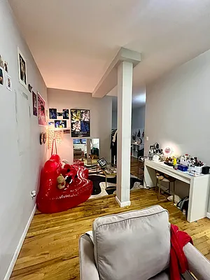 Rented by REAL New York | media 2