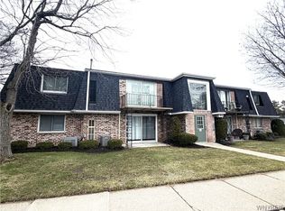 50A Foxberry Dr, Getzville, NY 14068