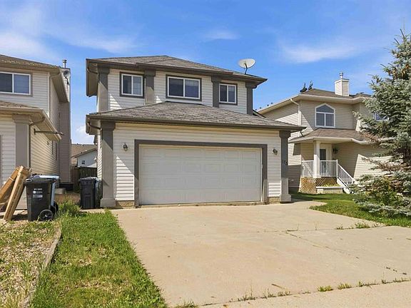 2nd image of 173 S Coyote Cres