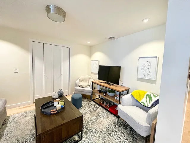 24 Fleet St #3A — Photo 10