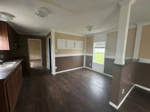 2187 E Gauthier Rd Trailer 213, Lake Charles, LA 70607