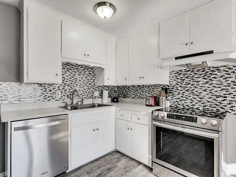 5314 Hiawatha Ln — Photo 17