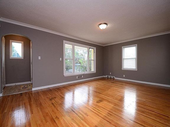 2nd image of 4919 Bedford Ave