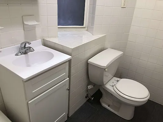 Rented by Waverly Realty Associates | media 6