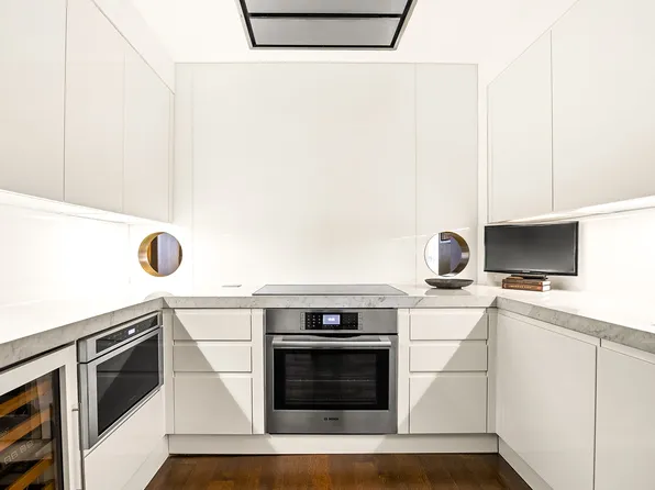 34 West 17th Street image 6 of 16