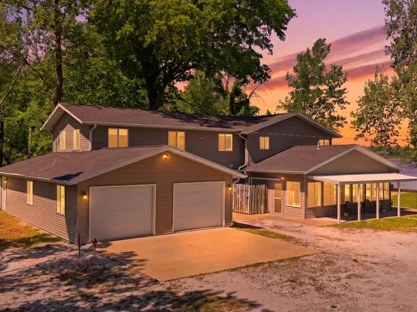 3012 Koehler Ln, Montrose, IA 52639