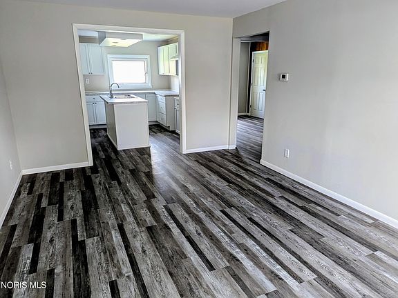2nd image of 203 E Cherry St