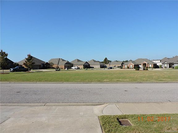 4th image of 8848 Pemberton Park