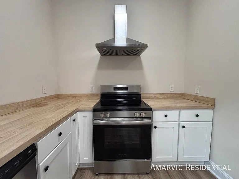 106 Ridgeway St — Photo 4