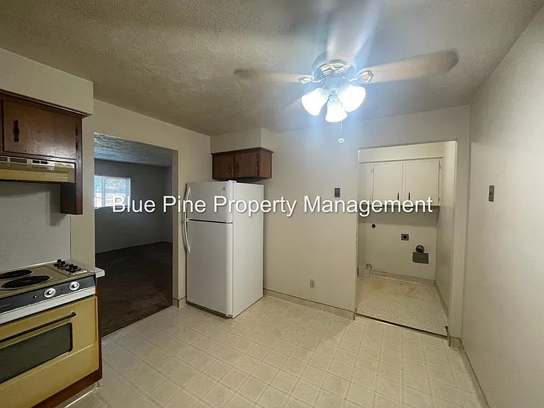 1680 Calkins Ave #3 — Photo 7