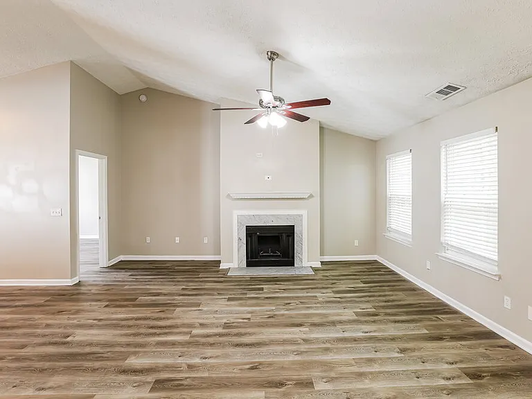 372 Red Maple Way — Photo 4