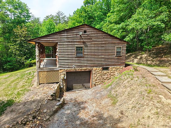 26th image of 8380 Berrybrook Dr