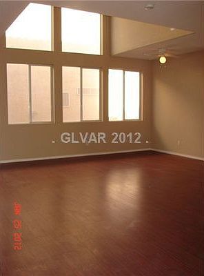5th image of 9548 Friant St