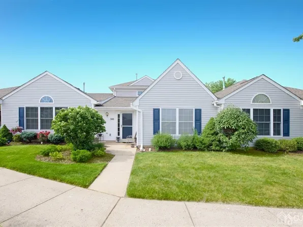 340 Waterside Blvd, Monroe Township, NJ 08831