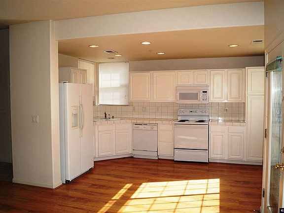 5th image of 2319 Napoli Dr