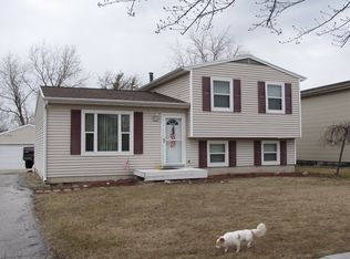 3053 Lantern Dr, Oregon, OH 43616