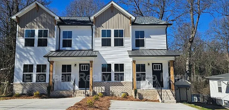 382 W Moore Ave #A — Photo 1