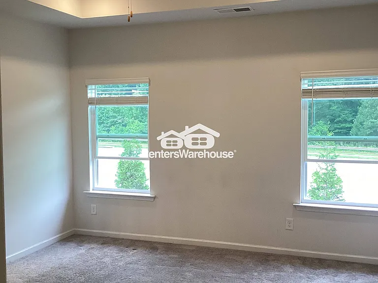 1132 Chastain Dr — Photo 27