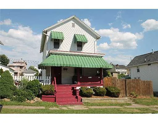 1213 Elm St photo 1