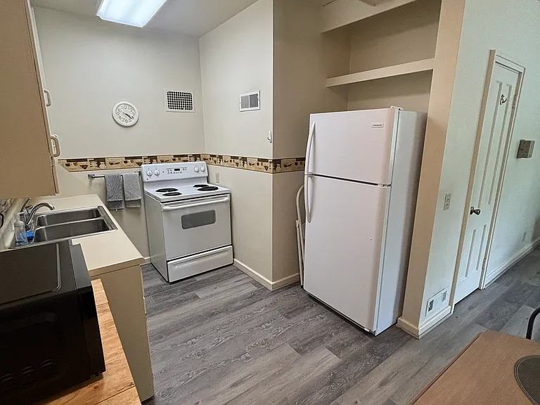 415 E Pine St #1 — Photo 6