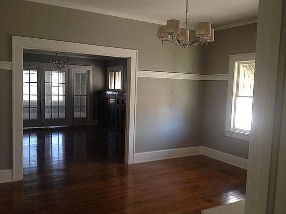 4th image of 1549 N Van Ness Ave