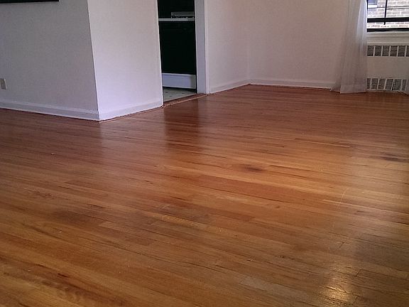 2nd image of 2280 Burnett St APT 3G