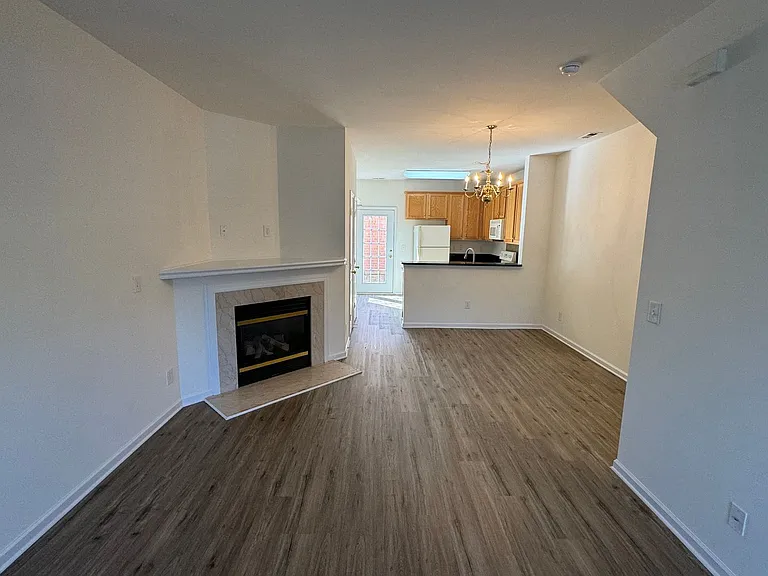 6918 Creft Cir — Photo 3