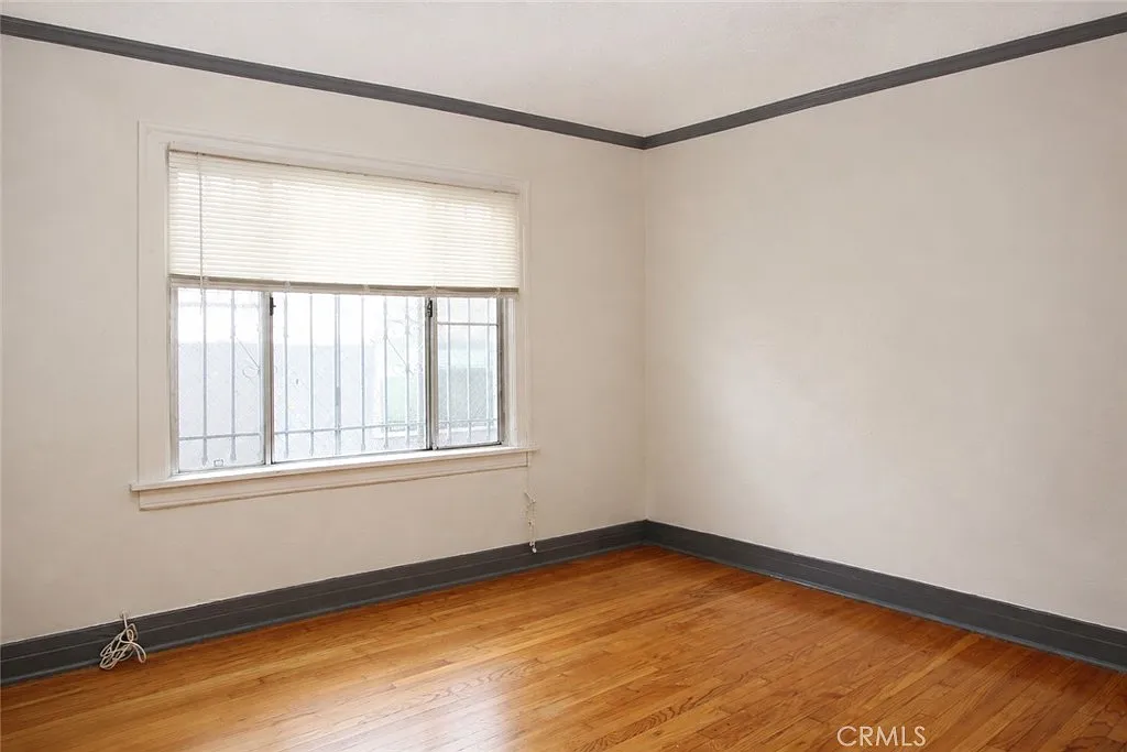 2 bed, 950 sqft, $2,400 — Photo 4