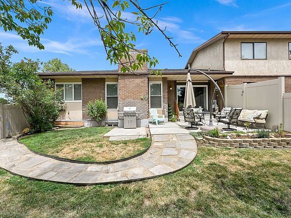 4th image of 2246 E Lincoln Ct