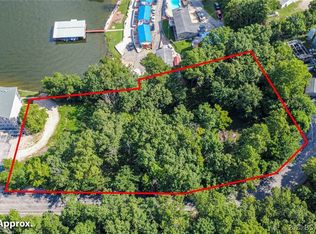 Plaza Beach Dr, Camdenton, MO 65020