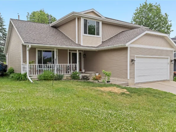 1619 Hamer Dr NW, Cedar Rapids, IA 52405