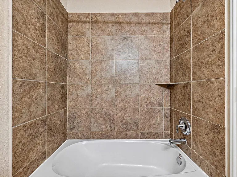 26738 Henson Falls Dr — Photo 42