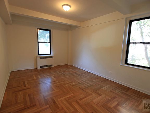 5th image of 72 Park Ter W APT E26