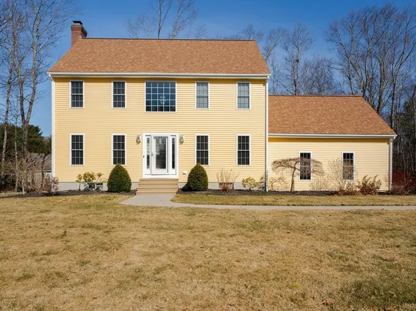 78 Turnstone Dr, Attleboro, MA 02703