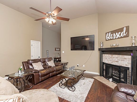 5th image of 23638 Southpoint Dr