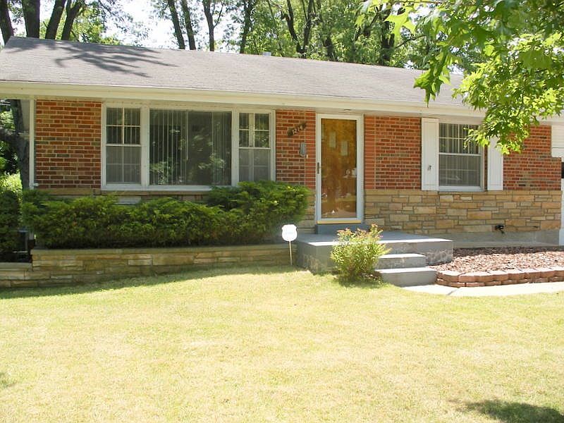 1st image of 1214 Mead Dr