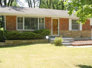 1214 Mead Dr, Saint Louis, MO 63137