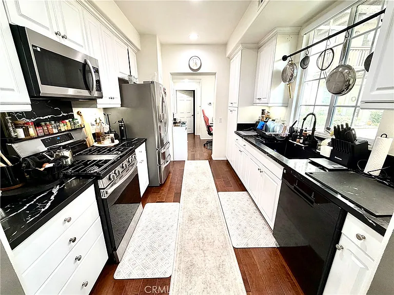 15205 Calverton Way — Photo 6