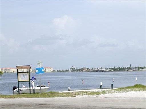 3rd image of 1608 Bahia Dr