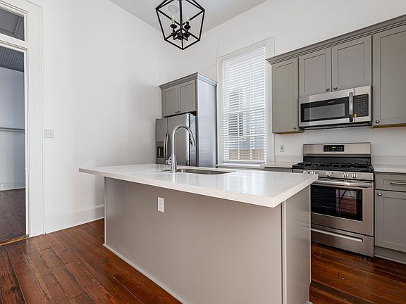 3rd image of 2709 Marais St