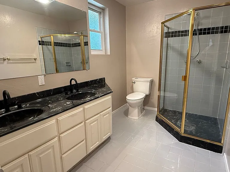 1694 Lyle Dr — Photo 15